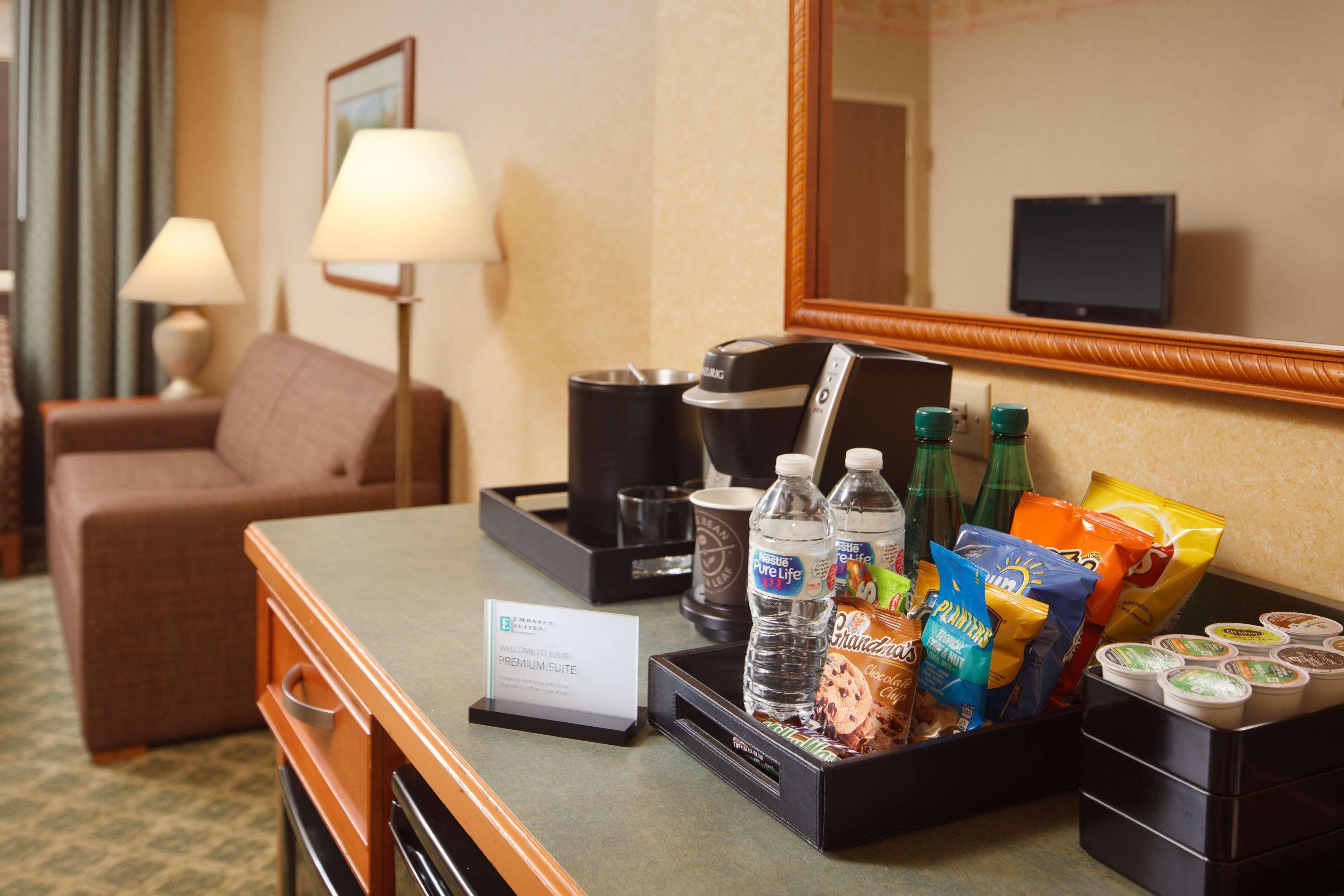 Embassy Suites North Charleston Airport Hotel Convention Dış mekan fotoğraf