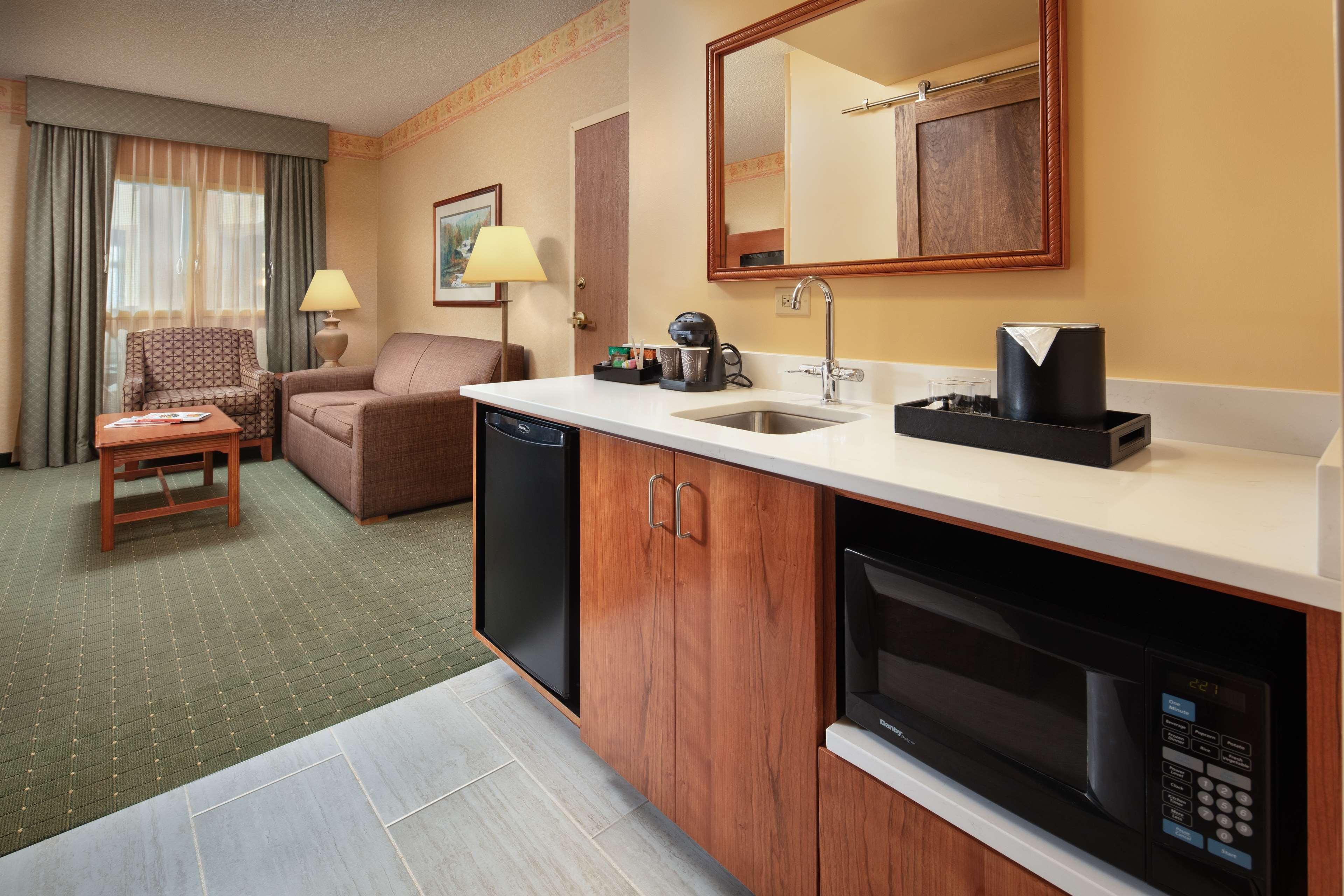 Embassy Suites North Charleston Airport Hotel Convention Dış mekan fotoğraf