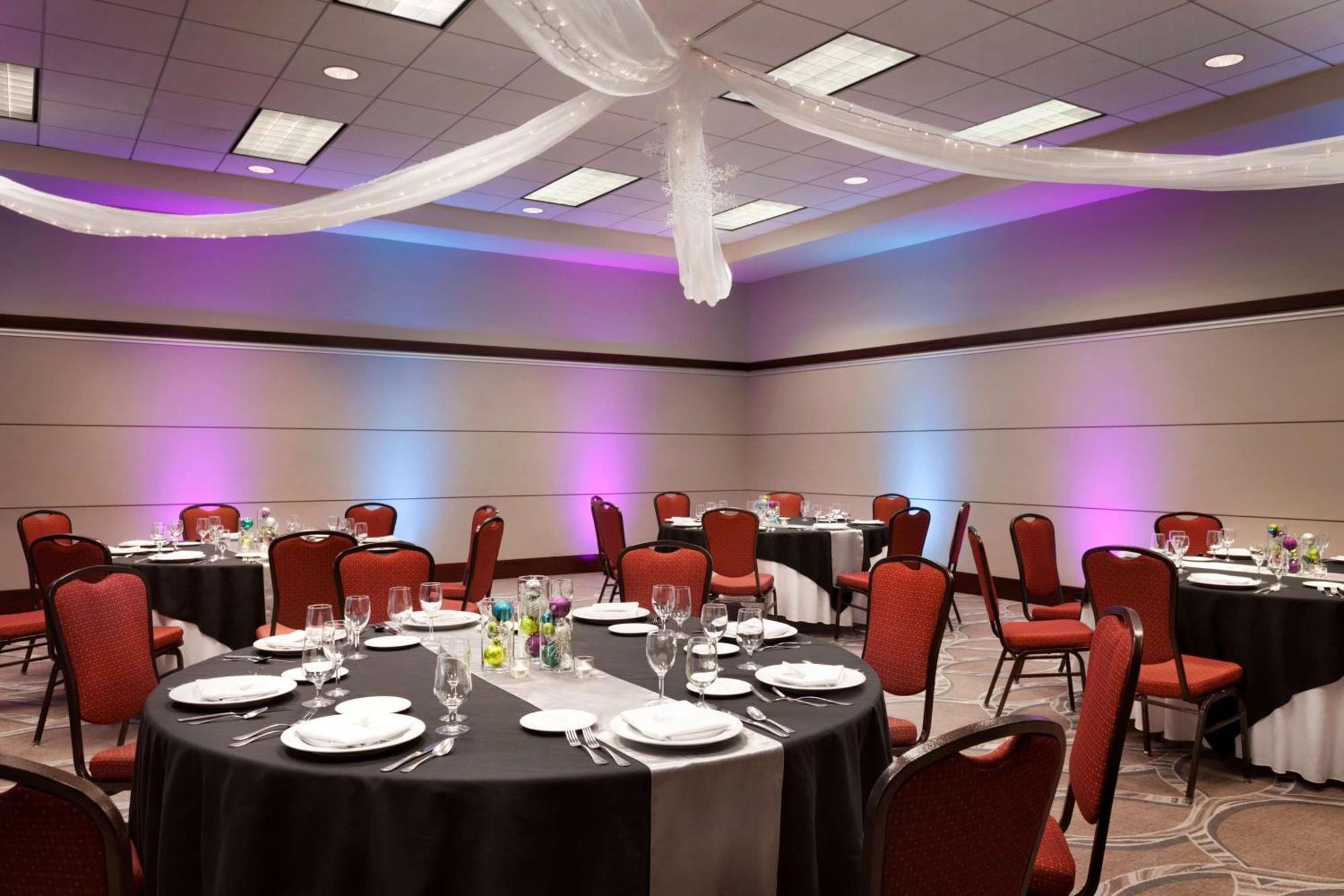 Embassy Suites North Charleston Airport Hotel Convention Dış mekan fotoğraf